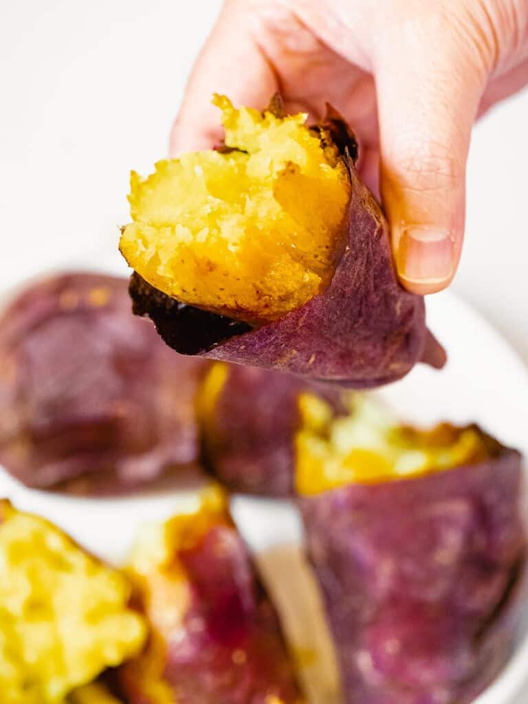 Perfect Baked Korean Sweet Potatoes (Gungoguma 군고구마) Drive Me Hungry